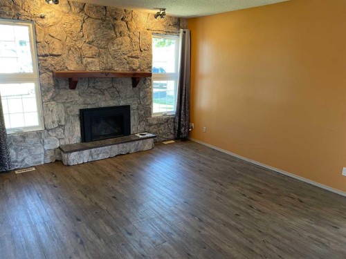 11409 110 Ave. Cres, Fairview, AB 
