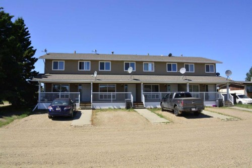4906-4914 49 Street, Berwyn, AB 