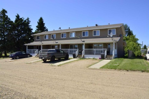 4906-4914 49 Street, Berwyn, AB 
