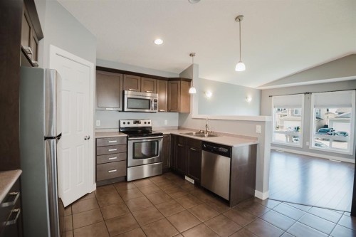 A & B-11518 73, Grande Prairie, AB 