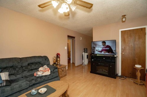 5518 47Ave, Grimshaw, AB 