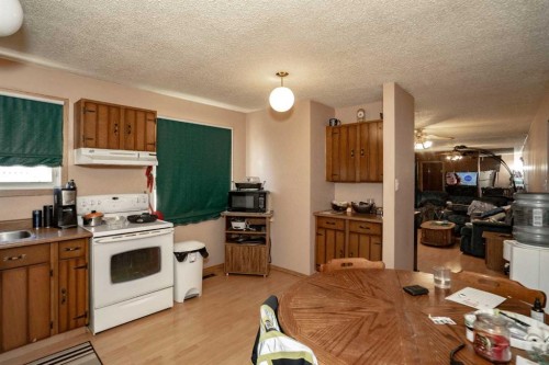 5518 47Ave, Grimshaw, AB 