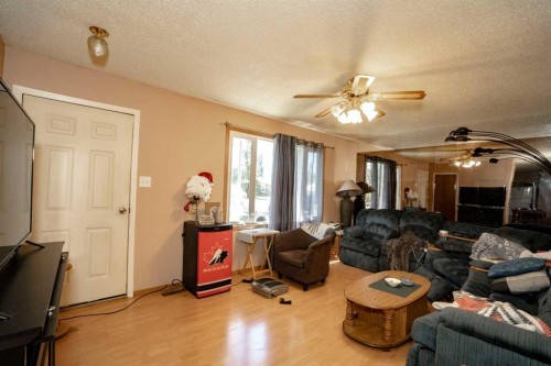 5518 47Ave, Grimshaw, AB 