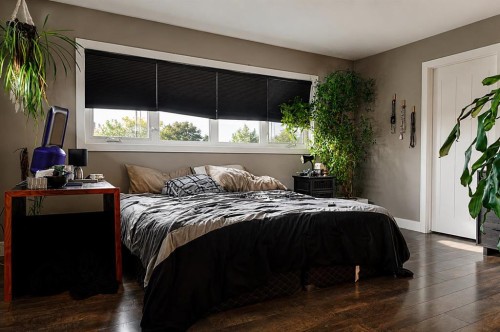 10619 84 Street, Peace River, AB - Indoor Photo Showing Bedroom