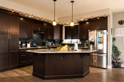10619 84 Street, Peace River, AB - Indoor Photo Showing Kitchen