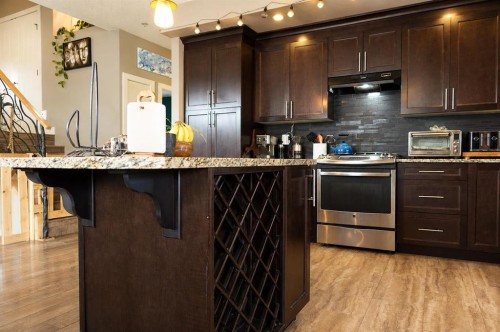 10619 84 Street, Peace River, AB - Indoor Photo Showing Kitchen With Upgraded Kitchen