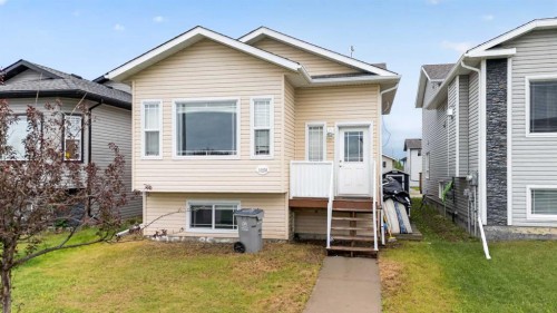 10256 85 Street  Grande Prairie, AB T8X 0K3