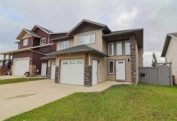 10203 93 Avenue Sexsmith, AB T0H 3C0