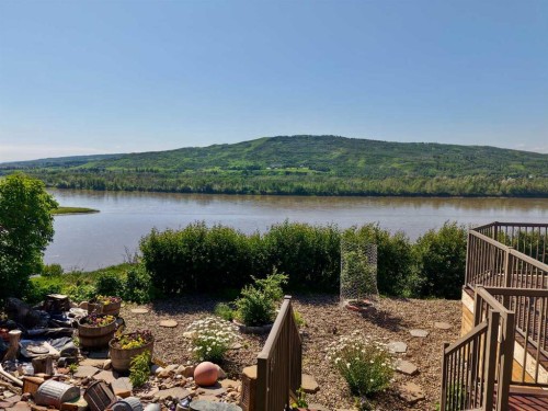 11514 101 Street, Peace River, AB 