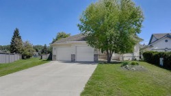 11819 91a Street Grande Prairie, AB T8X 1J1