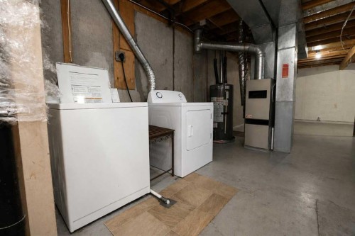 9309 103 Avenue, Grande Prairie, AB - Indoor Photo Showing Laundry Room