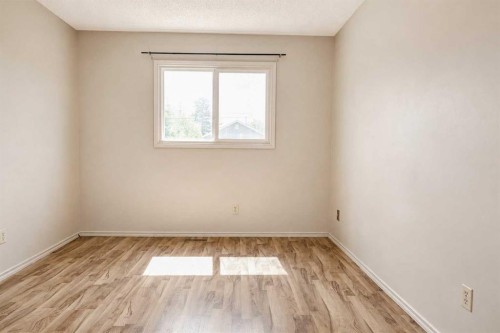 9309 103 Avenue, Grande Prairie, AB - Indoor Photo Showing Other Room