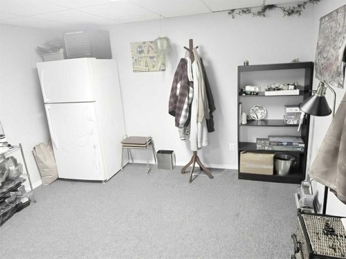 9517 89 Avenue, Peace River, AB - Indoor Photo Showing Other Room