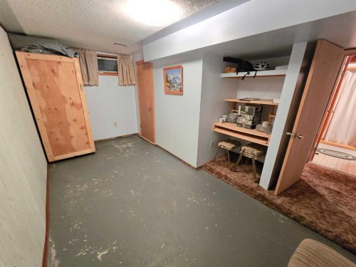 4610 52 Avenue, Grimshaw, AB - Indoor Photo Showing Other Room