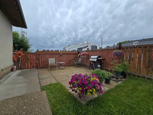 4610 52 Avenue, Grimshaw, AB - Outdoor