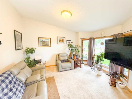 5216 51 Avenue, Valleyview, AB 