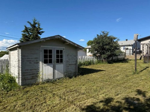 4816 51 Street, Valleyview, AB 