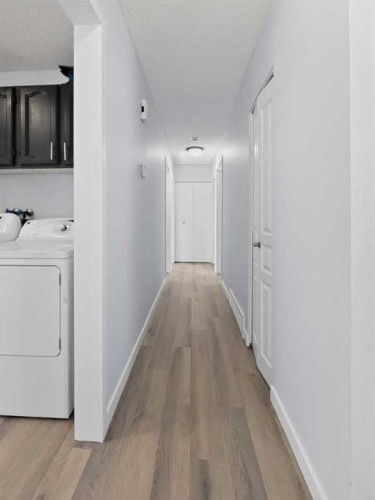 9704 94 Avenue, Wembley, AB - Indoor Photo Showing Laundry Room
