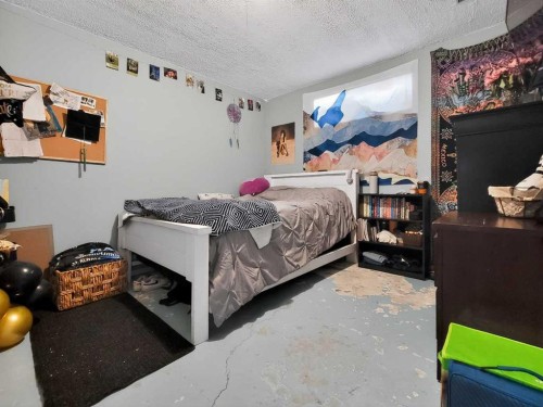 9704 94 Avenue, Wembley, AB - Indoor Photo Showing Bedroom