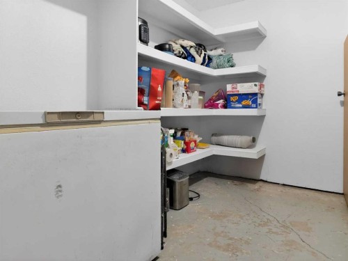 9704 94 Avenue, Wembley, AB - Indoor With Storage
