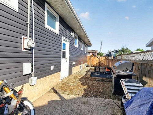 9704 94 Avenue, Wembley, AB - Outdoor With Exterior