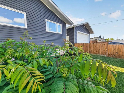9704 94 Avenue, Wembley, AB - Outdoor