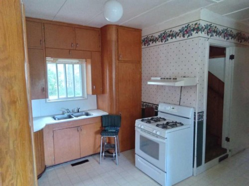 21  Peace River Avenue Peace River East, Joussard, AB 