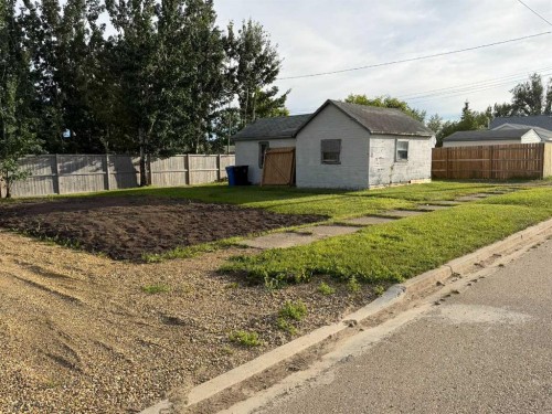 5605 49 Street, Grimshaw, AB 