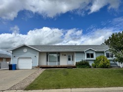 11300 110 Avenue Crescent Fairview, AB T0H 1L0