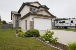 7102 86A Street Grande Prairie, AB T8X 0C8