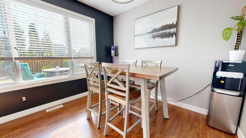 7901 Westpointe Drive, Grande Prairie, AB - Indoor Photo Showing Dining Room