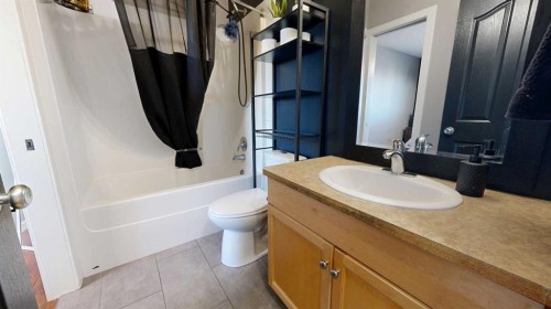 7901 Westpointe Drive, Grande Prairie, AB - Indoor Photo Showing Bathroom