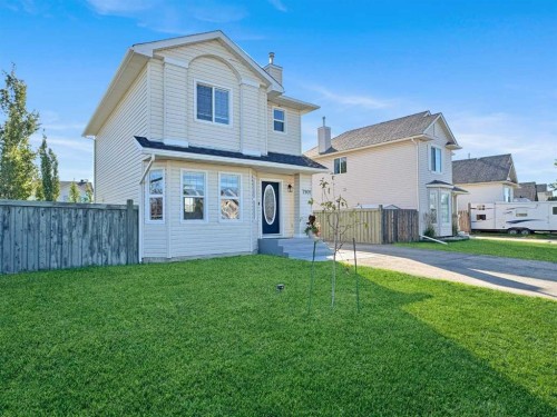 7901 Westpointe Drive, Grande Prairie, AB - Outdoor