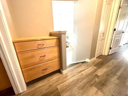 140 Pinnacle Boulevard, Grande Prairie, AB - Indoor Photo Showing Other Room