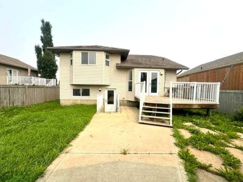 140 Pinnacle Boulevard, Grande Prairie, AB - Outdoor With Deck Patio Veranda