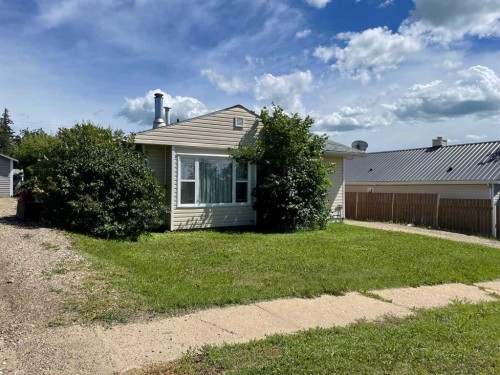 10705 111 Street, Fairview, AB 