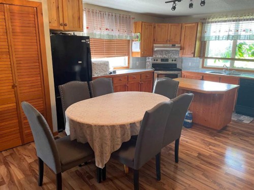 10705 111 Street, Fairview, AB 