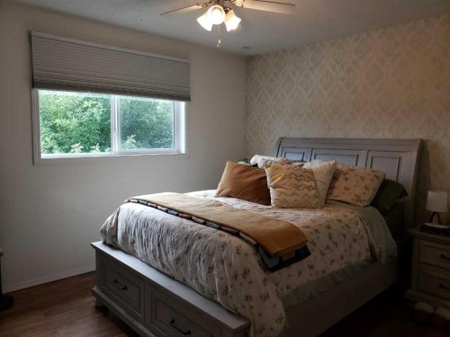 10213 106 Avenue, Fairview, AB - Indoor Photo Showing Bedroom