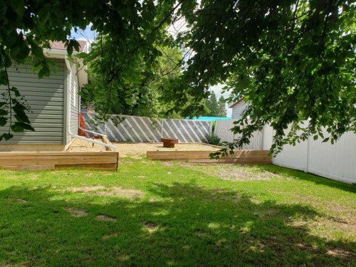 10213 106 Avenue, Fairview, AB - Outdoor