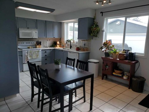 10213 106 Avenue, Fairview, AB - Indoor Photo Showing Other Room