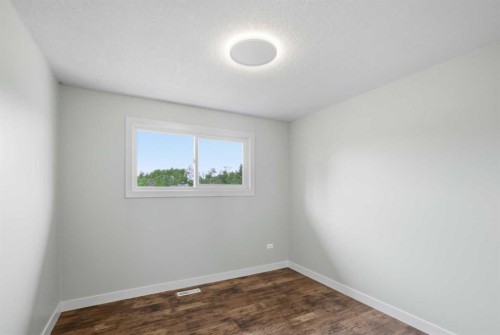 72077 Twp Rd 714A, Dimsdale, AB - Indoor Photo Showing Other Room
