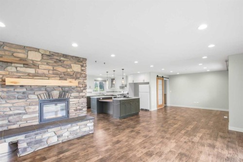 72077 Twp Rd 714A, Dimsdale, AB - Indoor Photo Showing Living Room With Fireplace