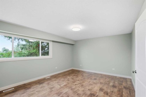 72077 Twp Rd 714A, Dimsdale, AB - Indoor Photo Showing Other Room