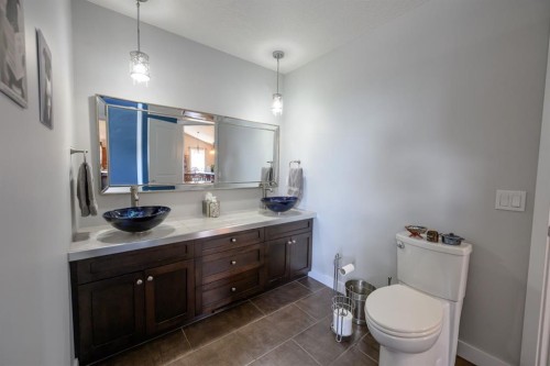 9211 95 Avenue, Wembley, AB - Indoor Photo Showing Bathroom