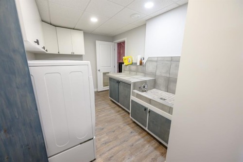 9211 95 Avenue, Wembley, AB - Indoor