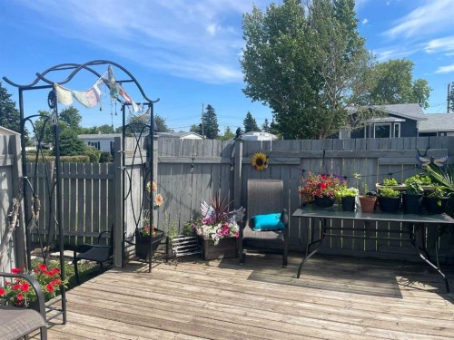 4702 48 Avenue, Grimshaw, AB - Outdoor With Deck Patio Veranda
