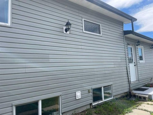 4702 48 Avenue, Grimshaw, AB - Outdoor With Exterior