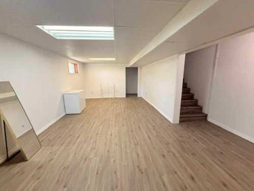 8801 101 Avenue, Peace River, AB - Indoor