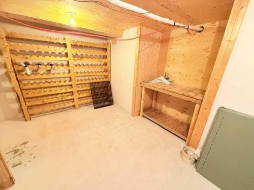 8801 101 Avenue, Peace River, AB - Indoor Photo Showing Other Room