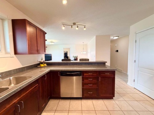 4611 44 Street, Rycroft, AB - Indoor Photo Showing Kitchen